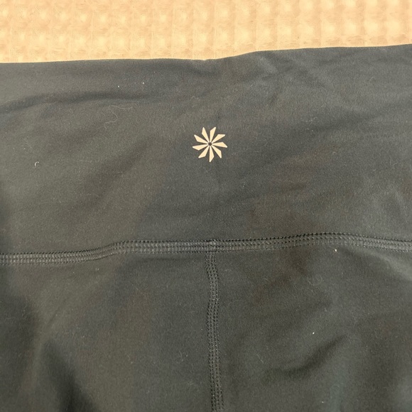 Athleta nwt Salutation slash pocket leggings - Picture 2 of 8